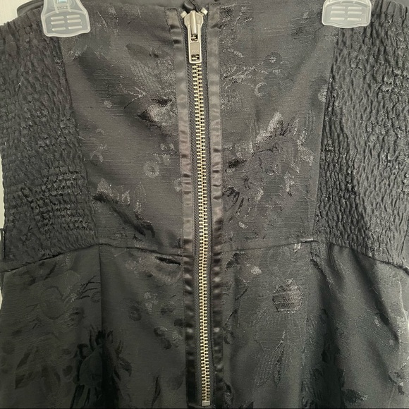 D.E.P.T thick upholstery feel strapless dress with back zip size M inside lining - Picture 7 of 8